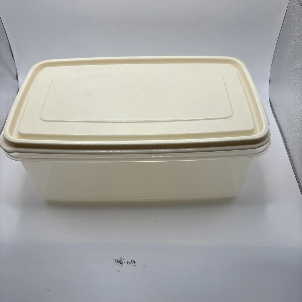 Rubbermaid Servin Saver Ice Cream Bread Container Almond Lid #9 12 Cup Rectangle